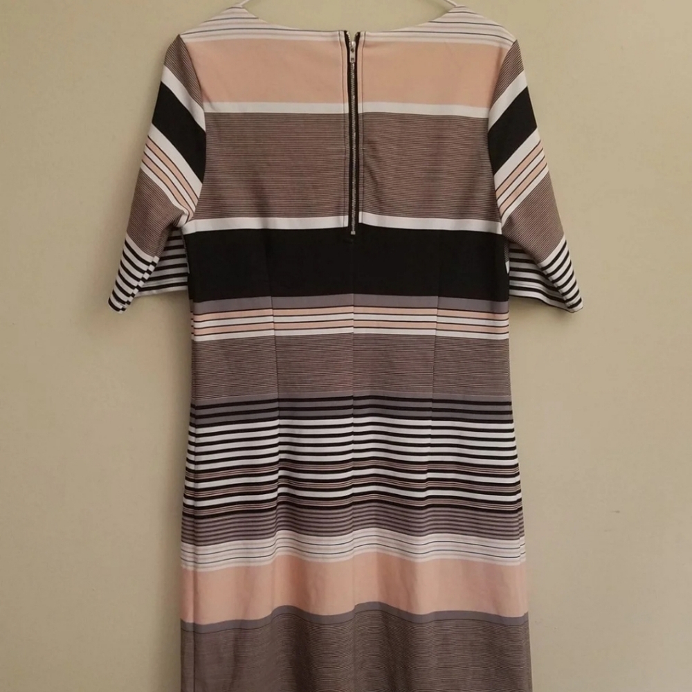 ILE DRESS - Picture 3 of 5